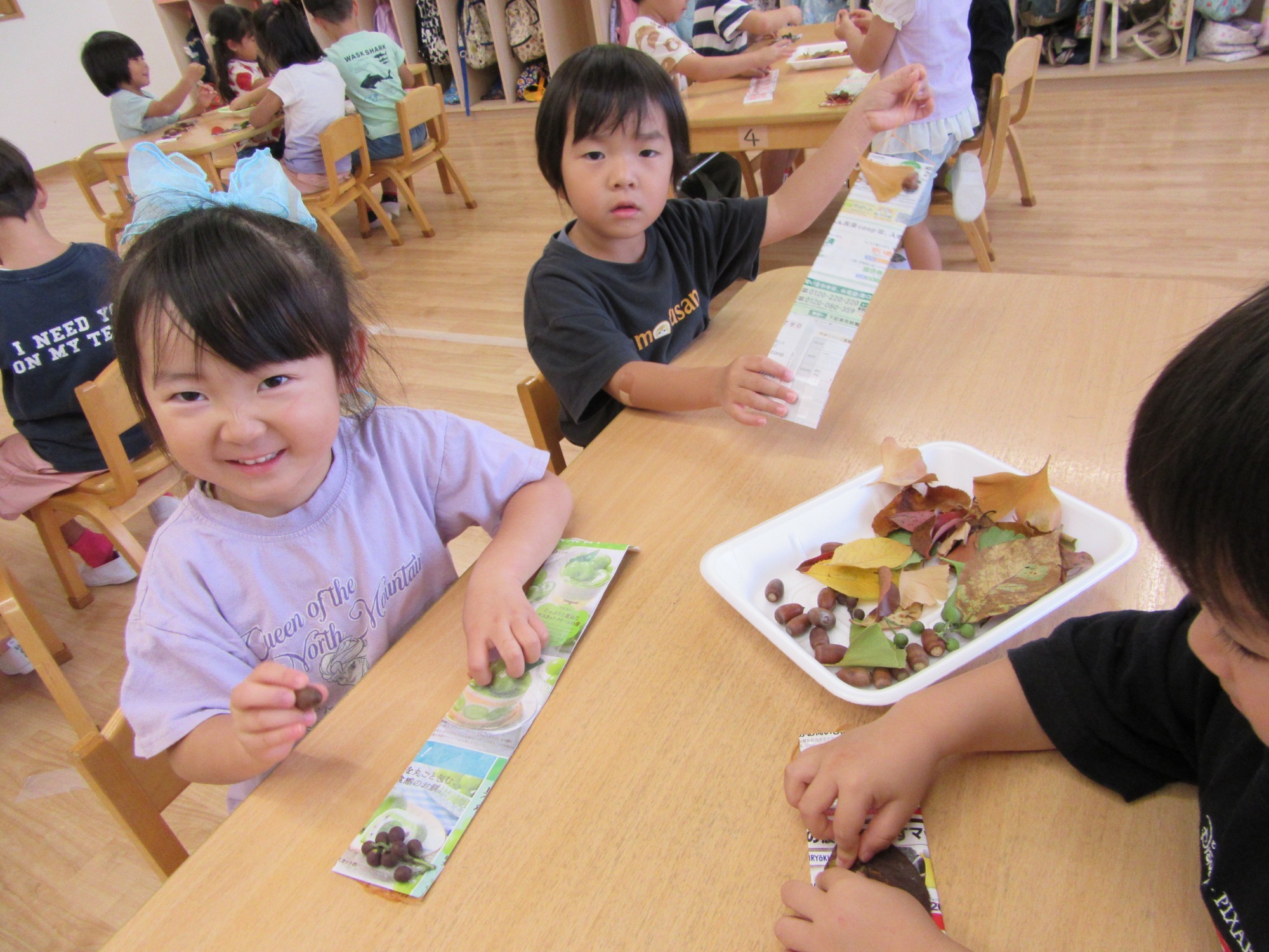 給食室にピザ釜がやってきました。