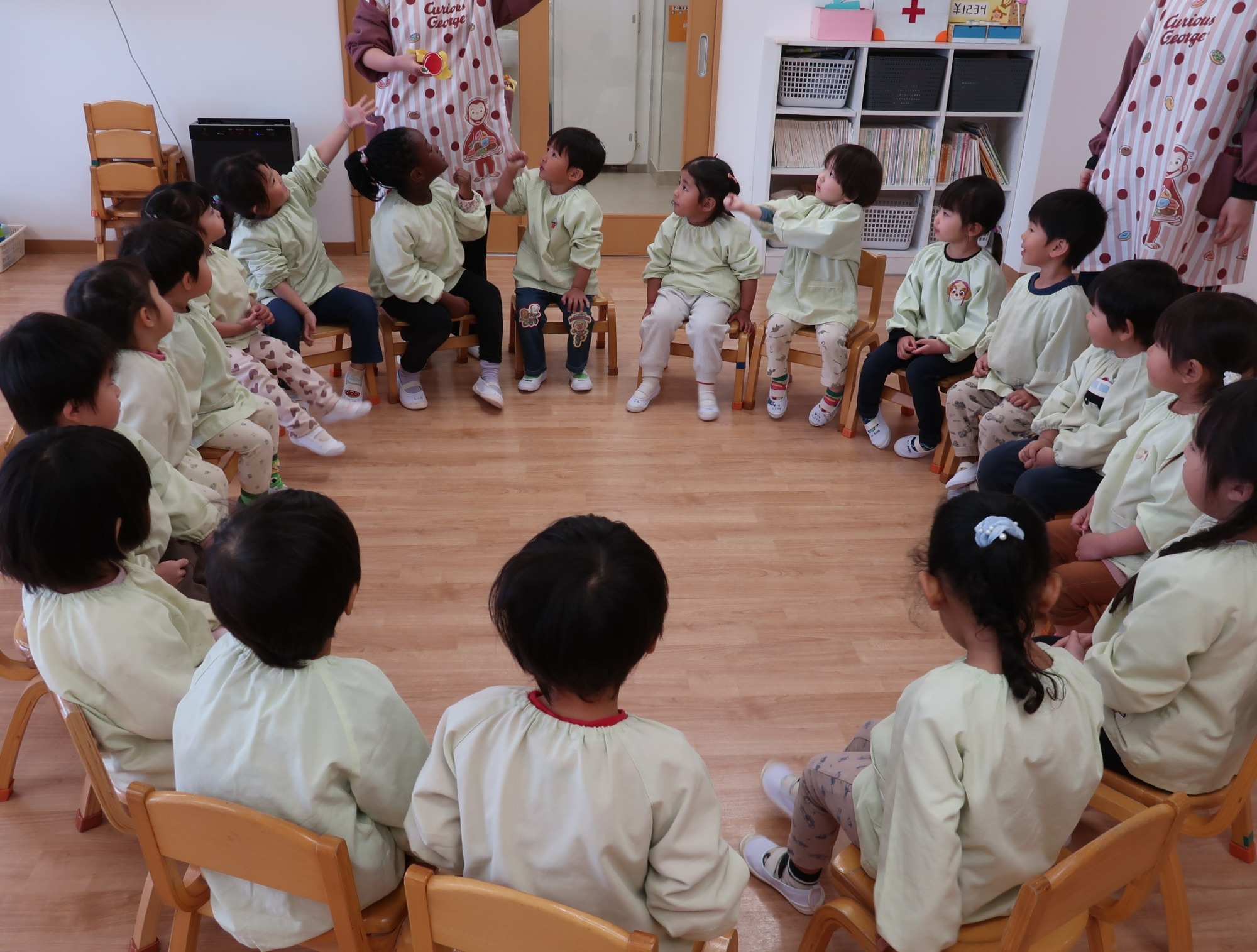 お天気の良い日にお散歩に行きました。